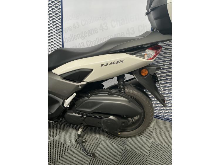 YAMAHA NMAX 125