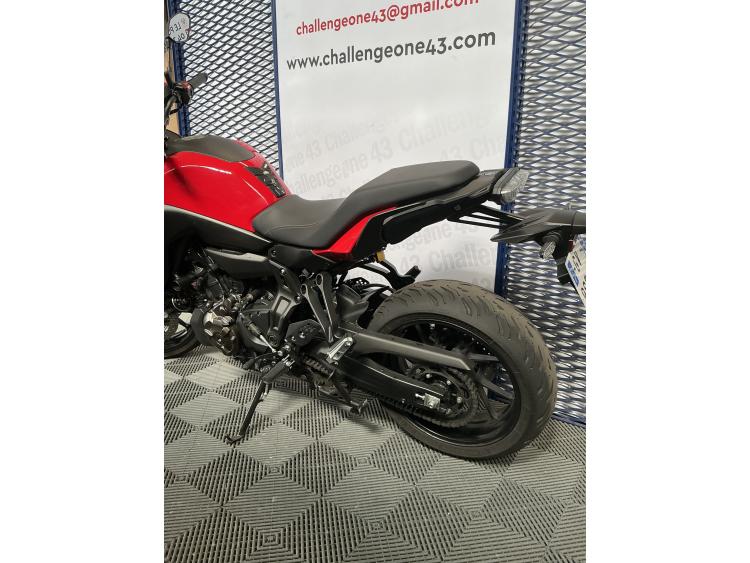 YAMAHA TRACER 7