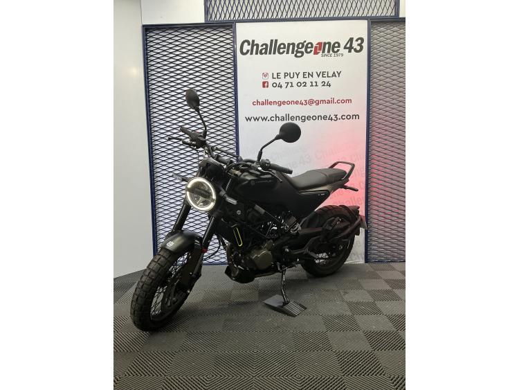 HUSQVARNA SVARTPILEN 125 ABS