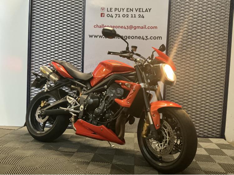 TRIUMPH STREET TRIPLE 675 R