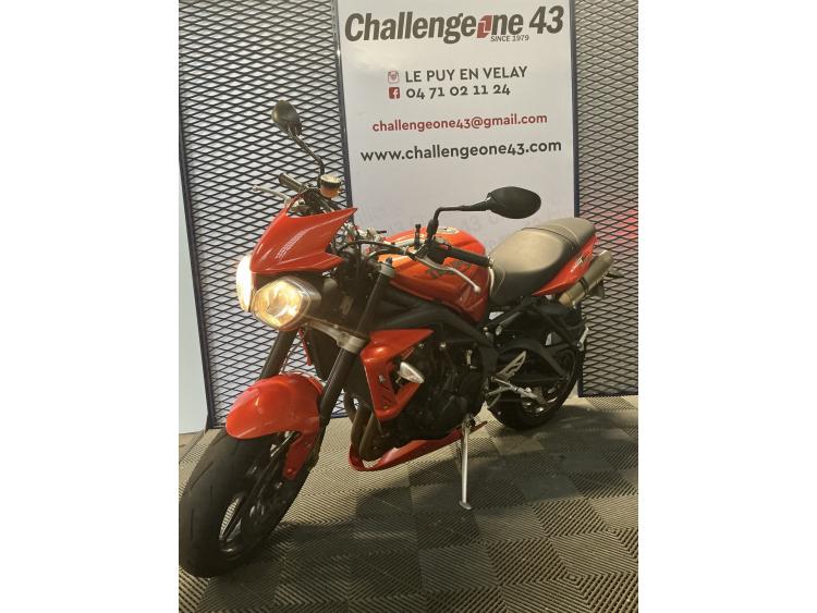 TRIUMPH STREET TRIPLE 675 R