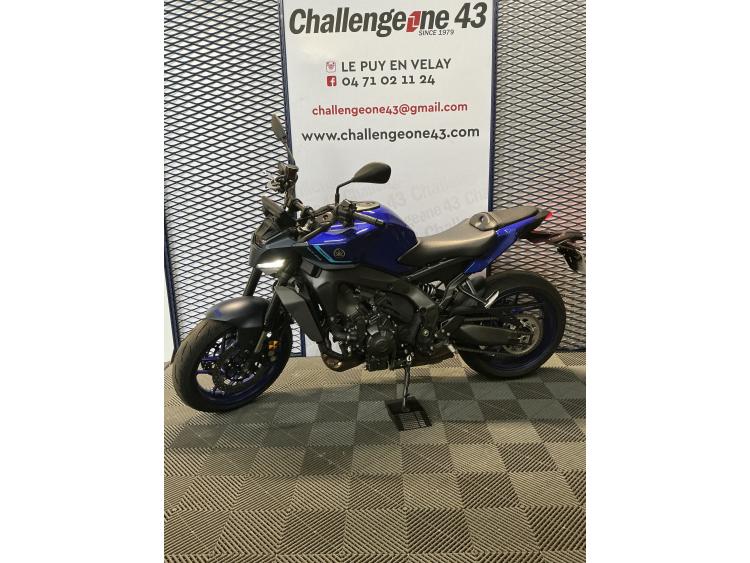 YAMAHA MT-09  Y-AMT