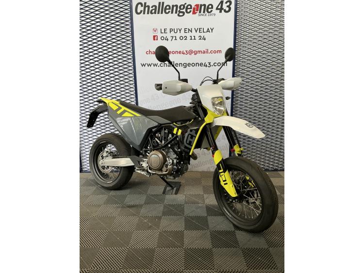 HUSQVARNA 701 SUPERMOTO